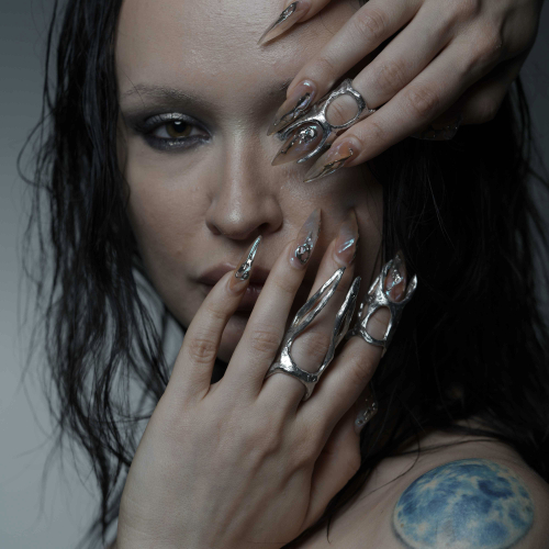 EFFUSED. nail cuff ADORE x Sfurato