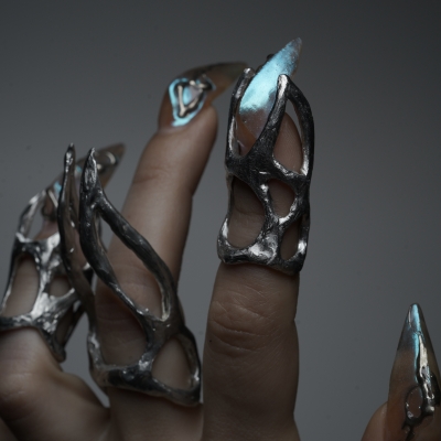 EFFUSED. nail cuff ADORE x Sfurato