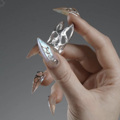 EFFUSED. nail cuff ADORE x Sfurato