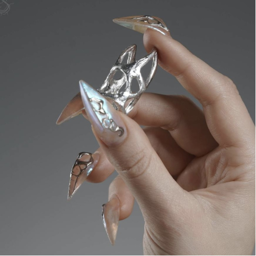 EFFUSED. nail cuff ADORE x Sfurato