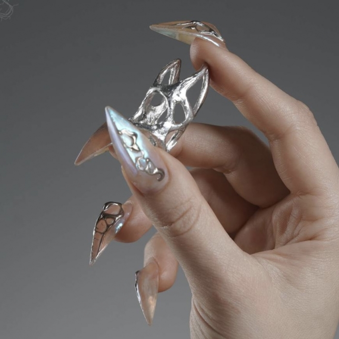 EFFUSED. nail cuff ADORE x Sfurato