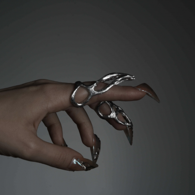 EFFUSED. nail cuff ADORE x Sfurato