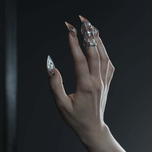 EFFUSED. nail cuff ADORE x Sfurato