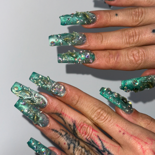 гель-лак “котяче око” Aura 